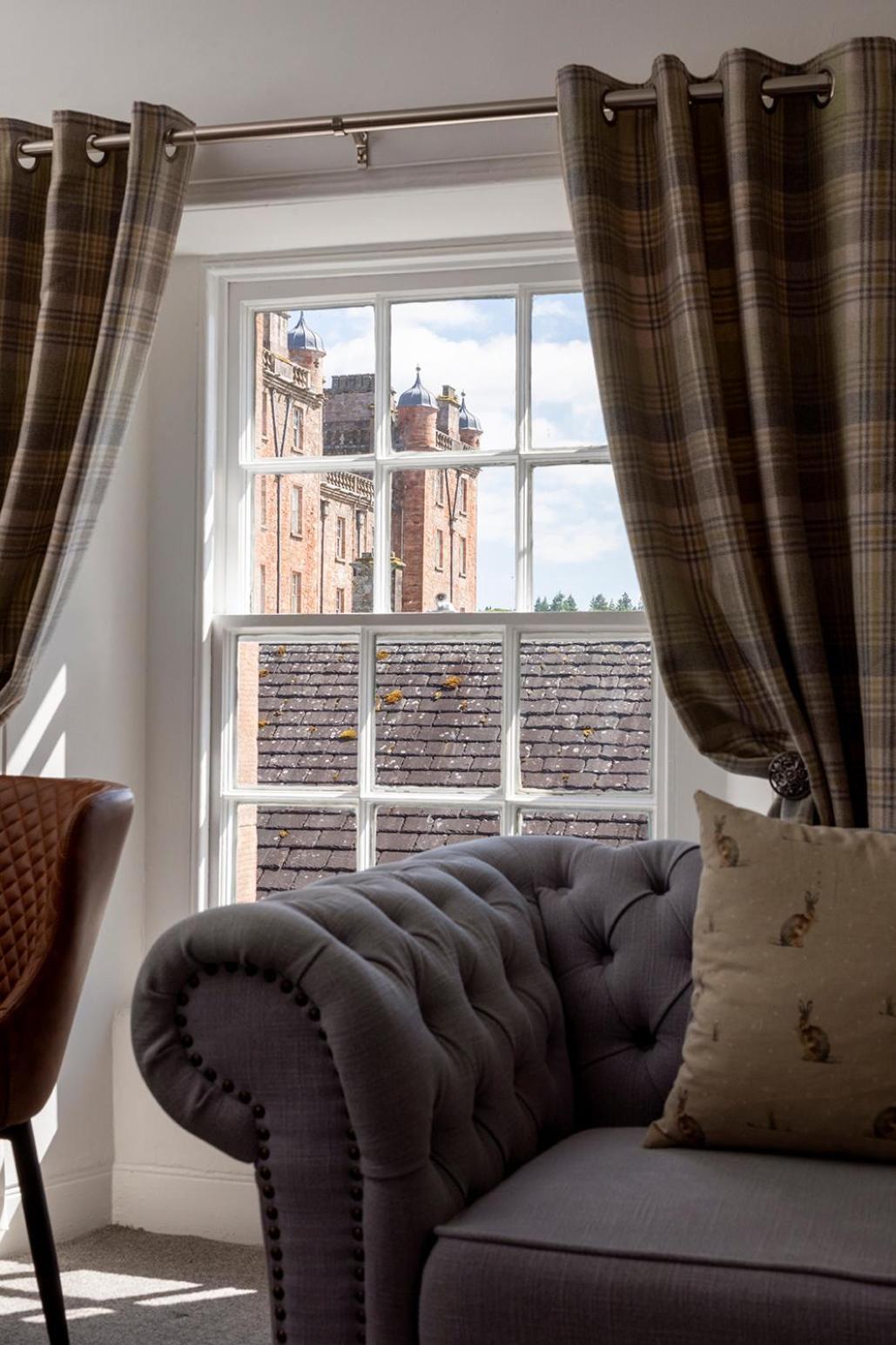 Stableyard Apartment: Drumlanrig Castle